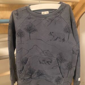 Dark blue Newbie Sweatshirt with Bear Design